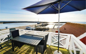 2 Bedroom Cozy Apartment In Borre in Borre